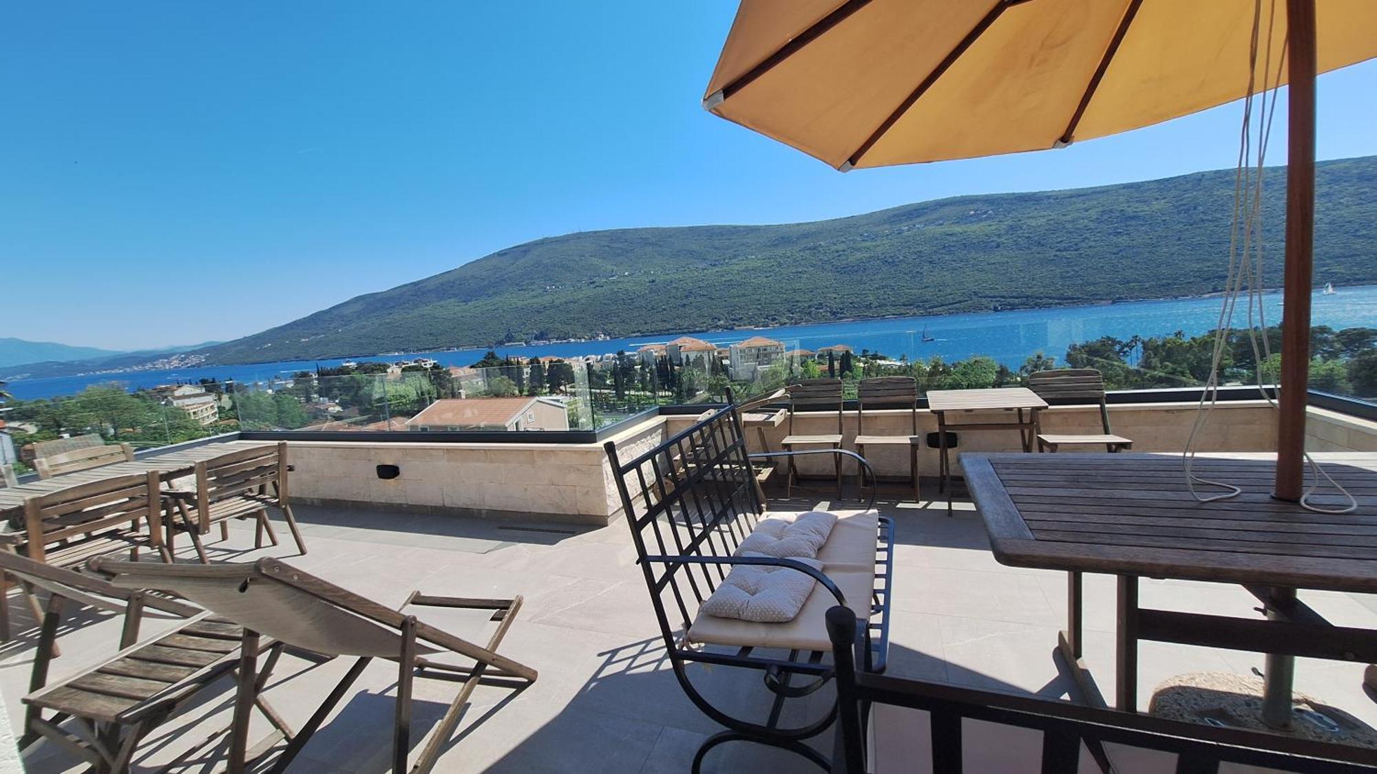 Porto Vista Penthouse Kumbor Apartment Exterior photo